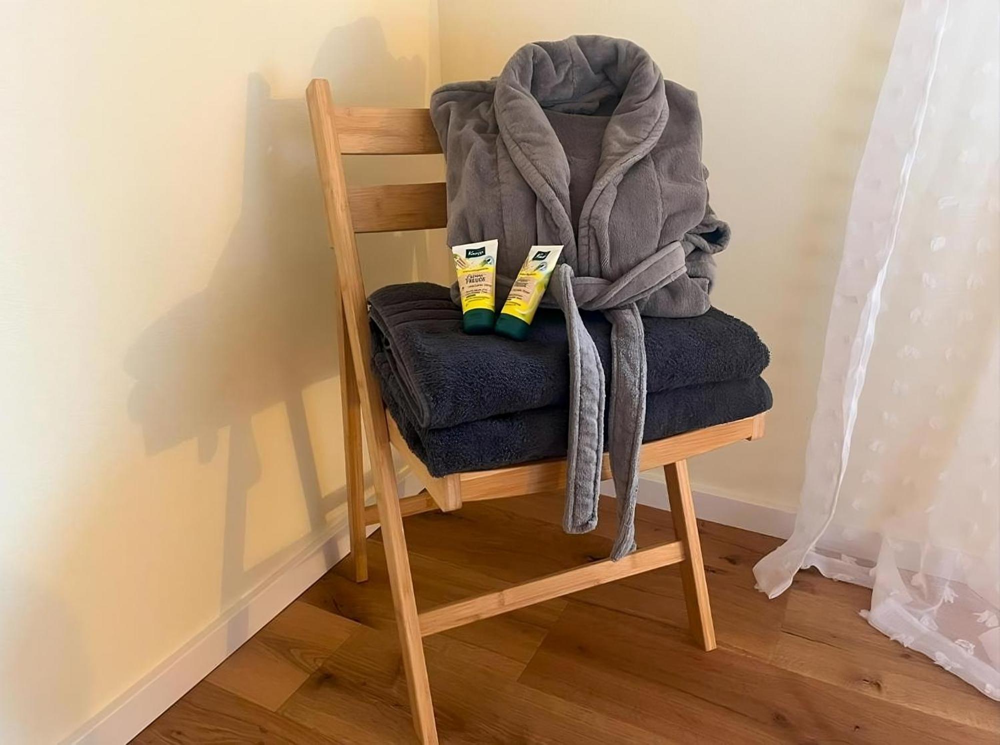 Ferienhaus Deine Zeit Mit Sauna Und Wallbox Nettersheim Ruang foto
